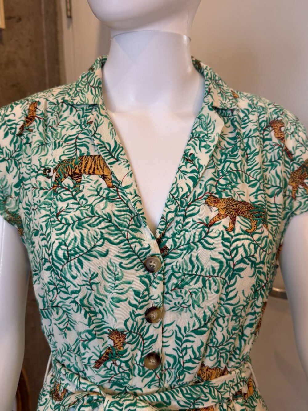 Anthropologie Maeve Catherine Shirtdress Tiger Print Green Jungle Midi Sz 4 - Picture 3 of 8